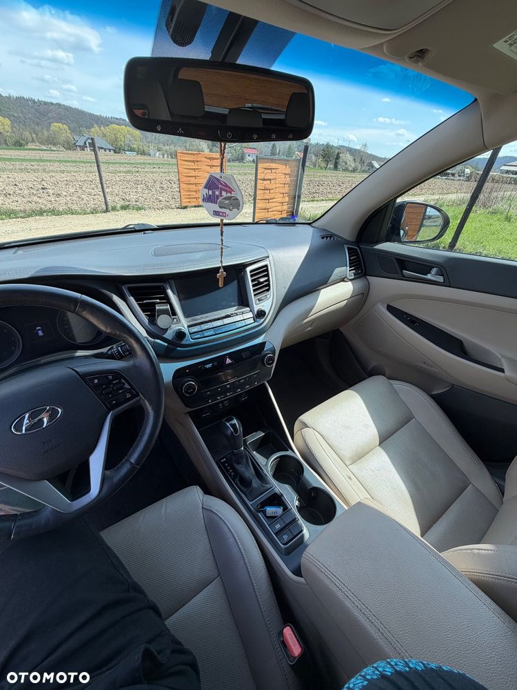 Hyundai Tucson - 13
