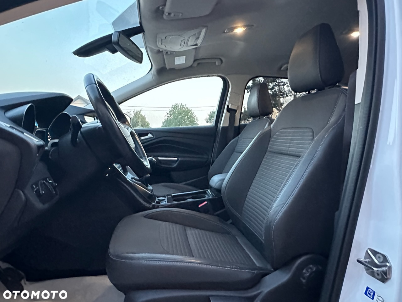Ford Kuga - 14