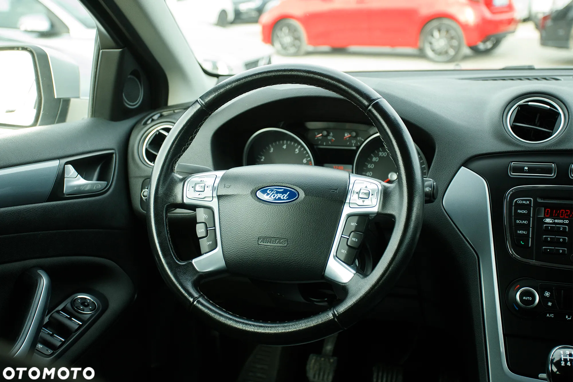 Ford Mondeo 2.0 FF Titanium - 29