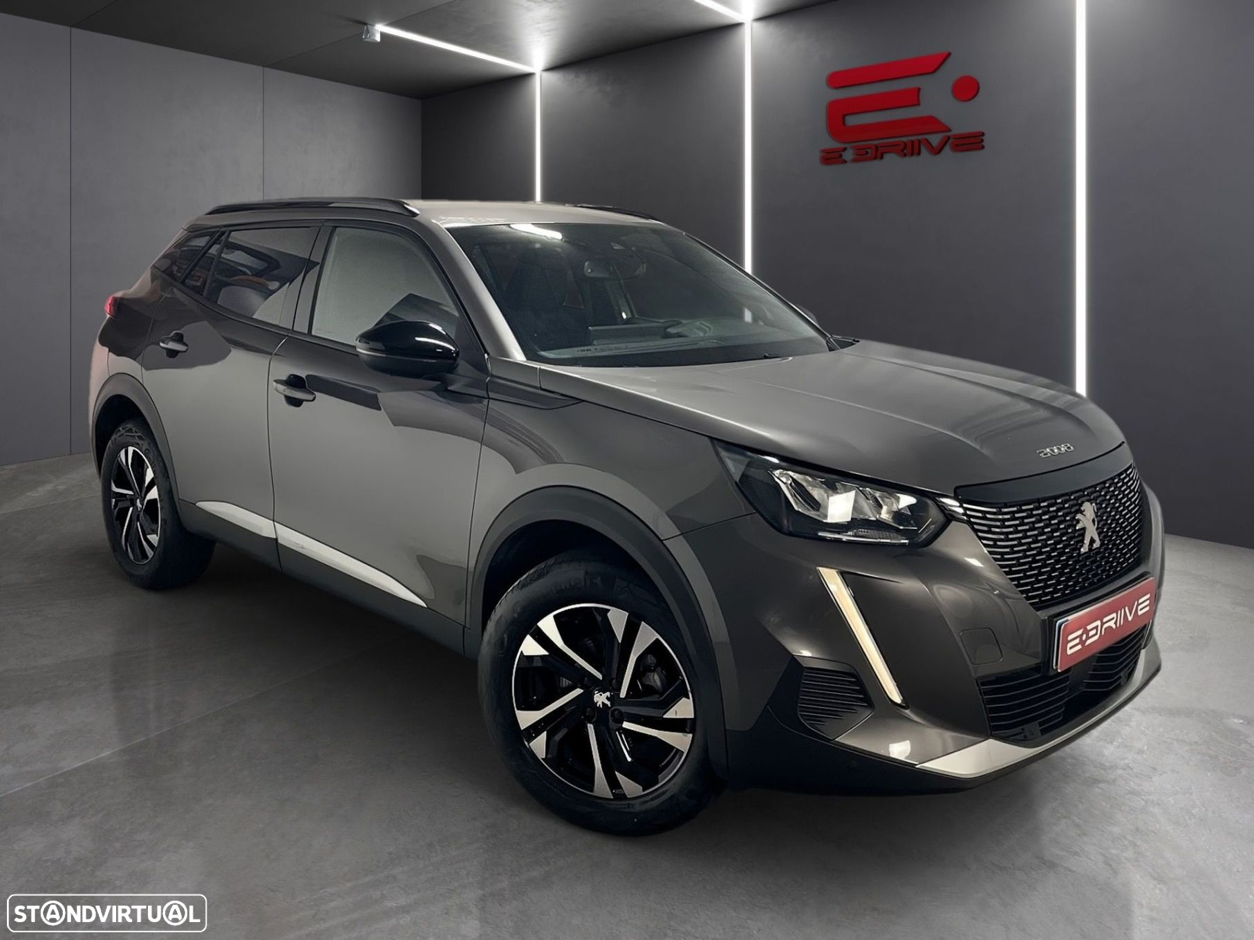 Peugeot 2008 1.2 PureTech Allure - 4