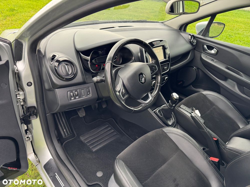 Renault Clio - 28