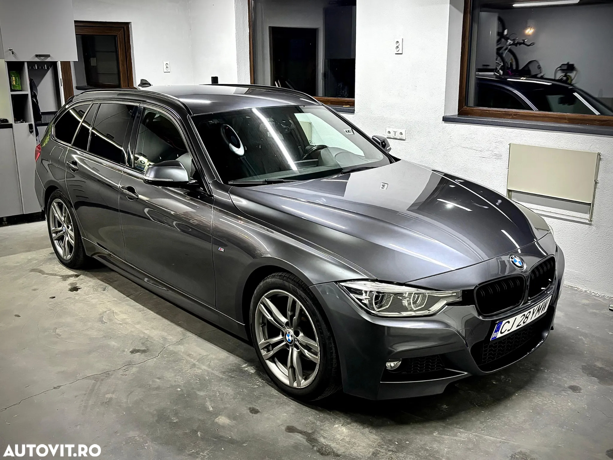 BMW Seria 3 318d Touring Aut. M Sport - 30