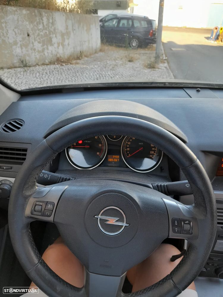 Opel Astra Caravan 1.9 CDTi Cosmo - 9