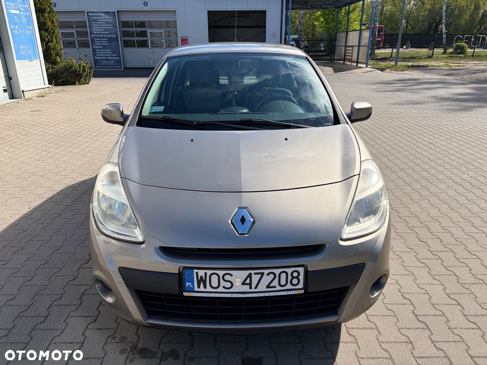 Renault Clio 1.2 16V Alize - 2