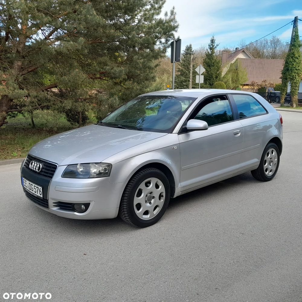Audi A3 3-drzwiowe 1.6 Ambiente - 1