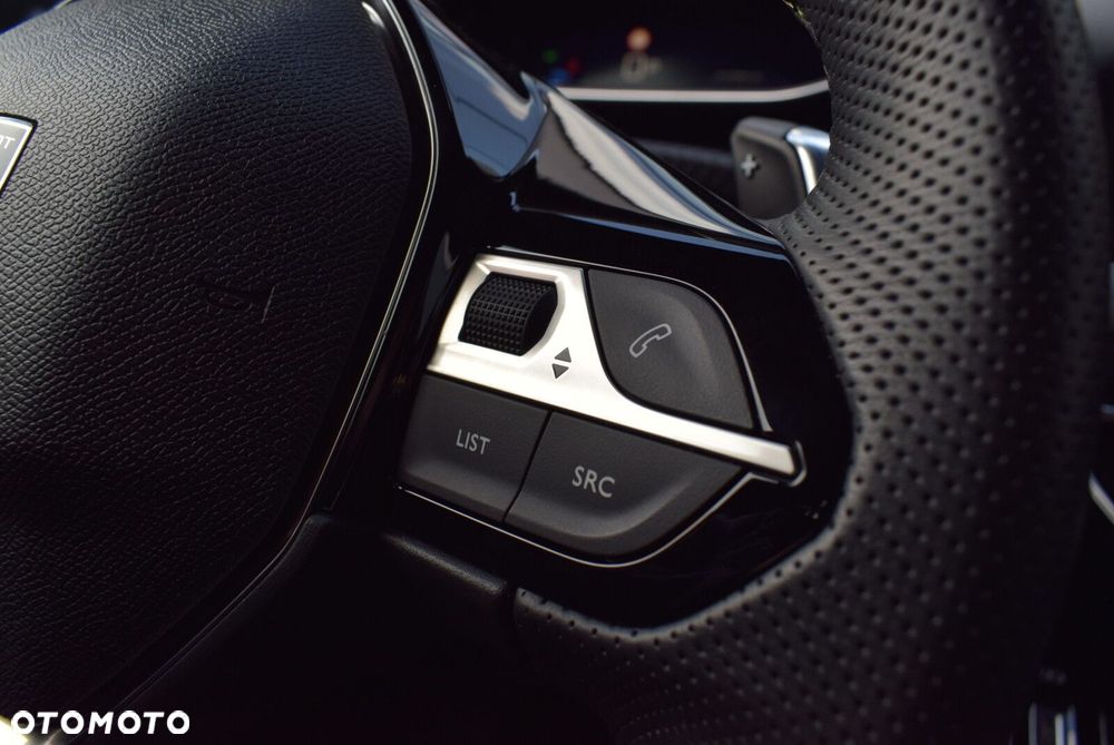 Peugeot 2008 1.2 PureTech GT S&S EAT8 - 28