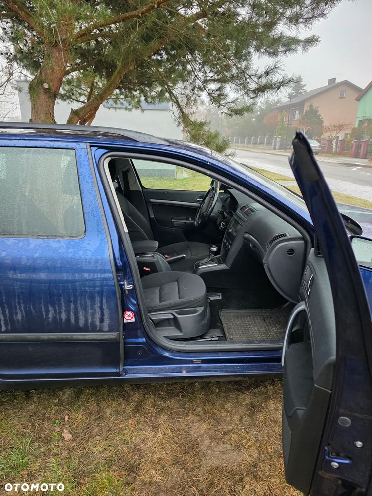 Skoda Octavia 2.0 TDI Elegance DSG - 11