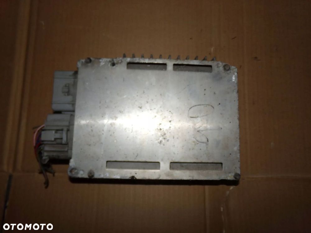 KOMPUTER STEROWNIK CHRYSLER 300M 3.5 V6 - 1