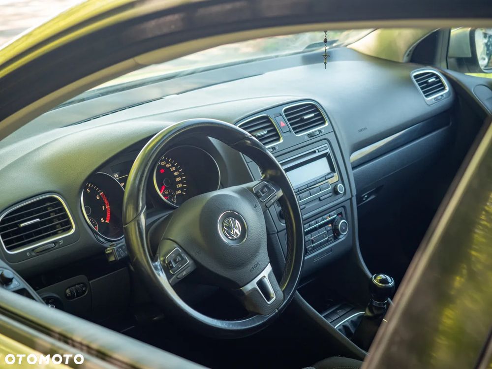 Volkswagen Golf 1.6 Comfortline - 18