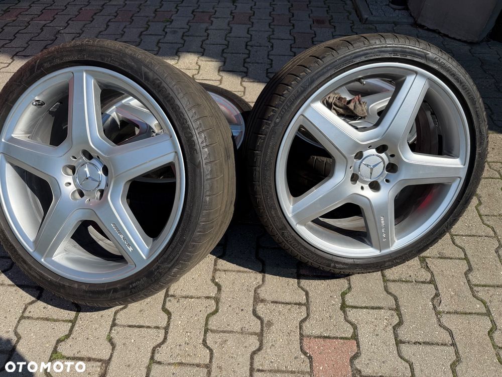 Alufelgi AMG z oponami letnimi AMG - 9