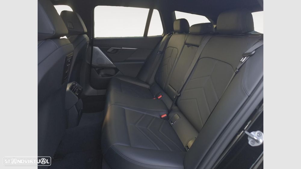 BMW 530 e Pack Desportivo M - 14