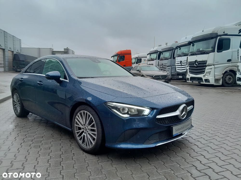 Mercedes-Benz CLA 180 Progressive 7G-DCT - 8