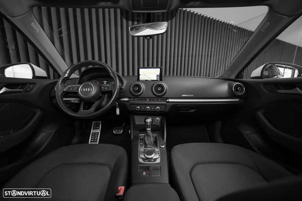 Audi A3 Sportback 1.6 TDI S tronic - 13