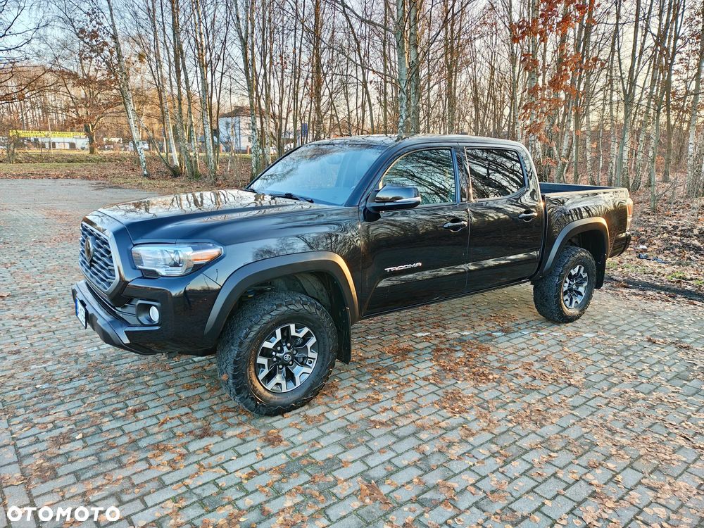 Toyota Tacoma - 12