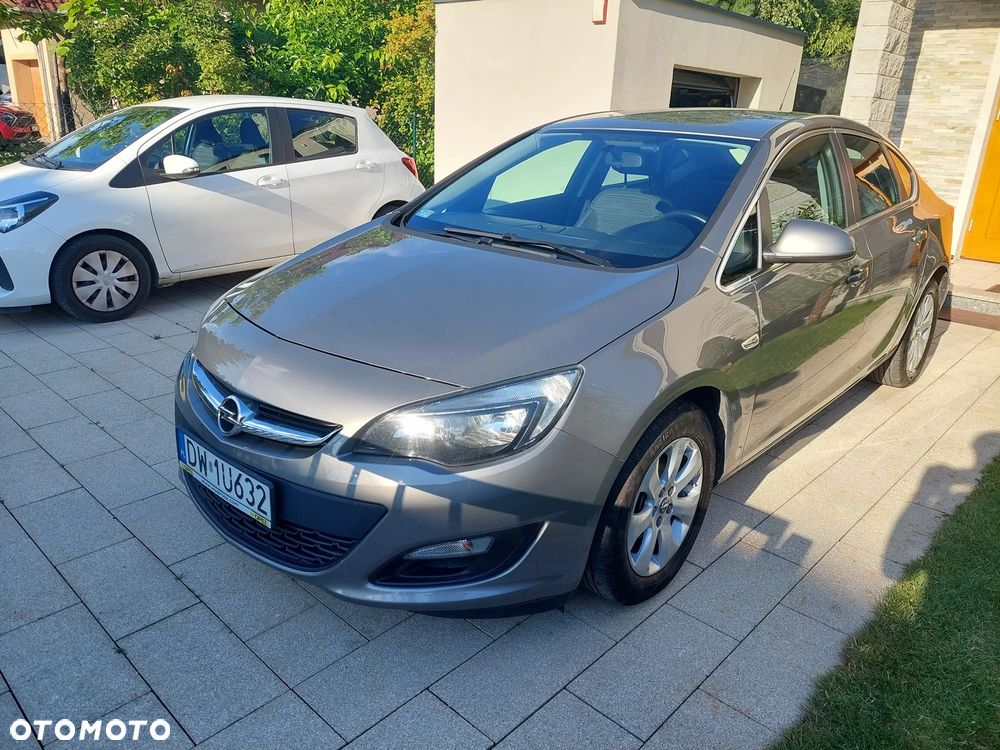 Opel Astra 1.4 T Active EU6 - 3