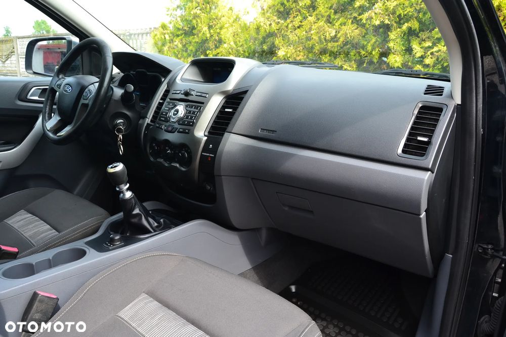 Ford Ranger 2.2 TDCi 4x4 DC XLT - 31