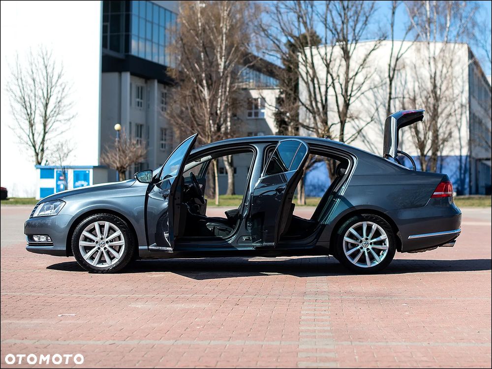 Volkswagen Passat - 10