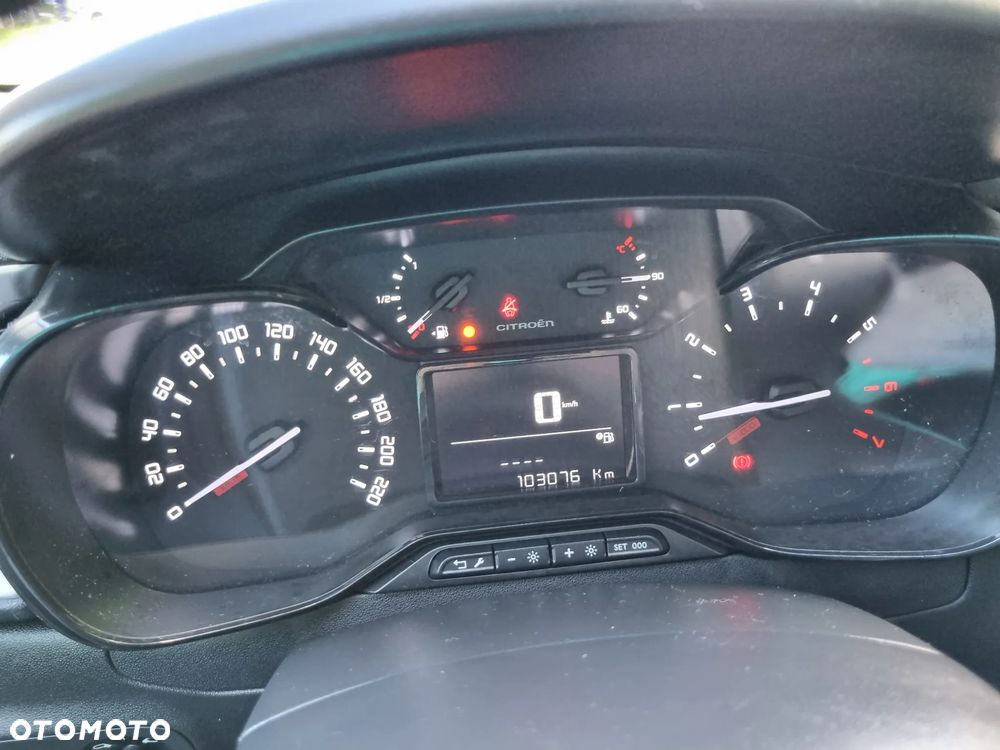 Citroën C3 Pure Tech 82 SHINE - 23