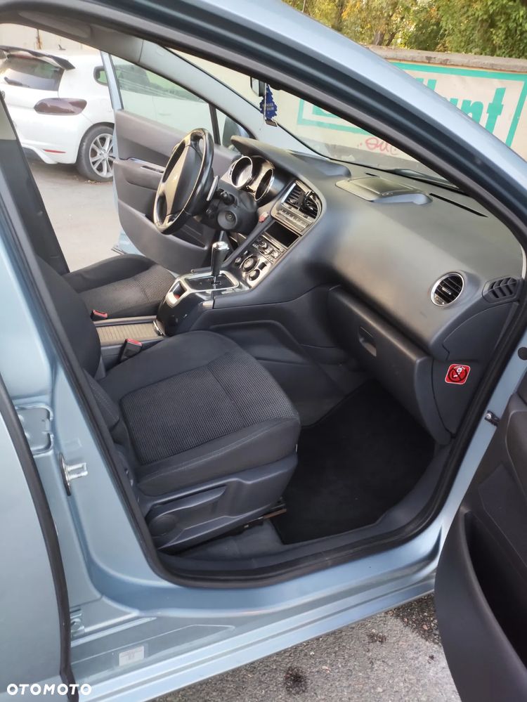 Peugeot 5008 HDI FAP 110 EGS6 Premium - 19