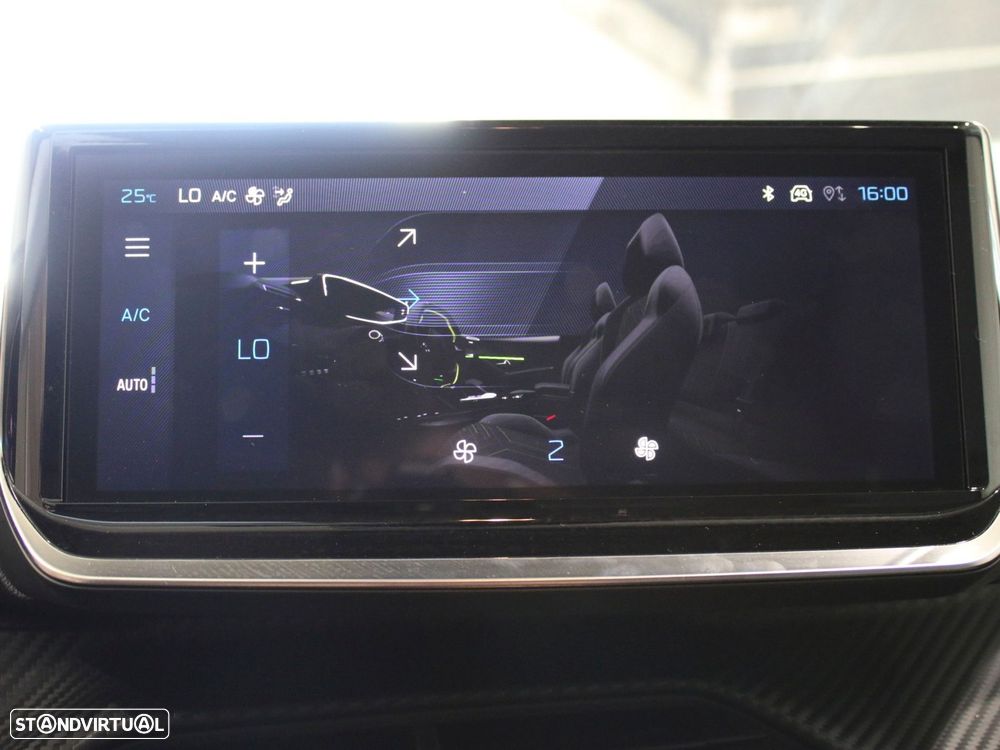Peugeot 208 1.2 Hybrid Allure e-DCS6 - 24