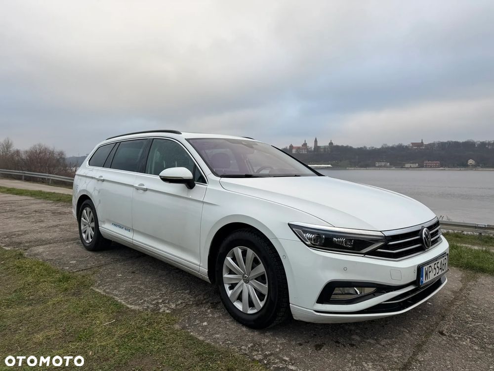 Volkswagen Passat 2.0 TDI SCR DSG Business - 1