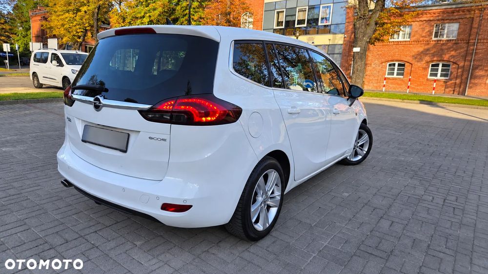 Opel Zafira 2016 photo 2