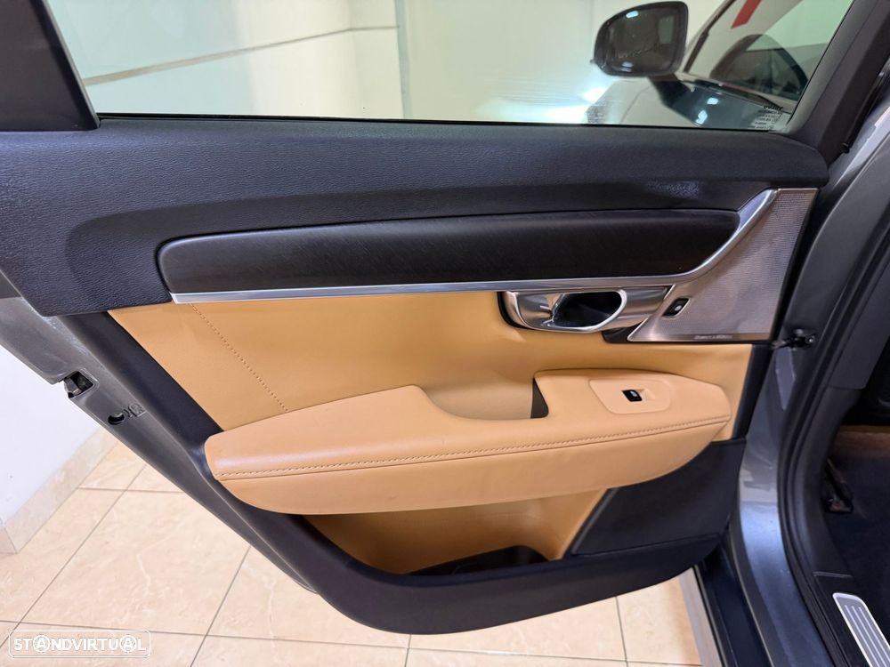 Volvo V90 Cross Country 2.0 D4 Pro AWD Geartronic - 50