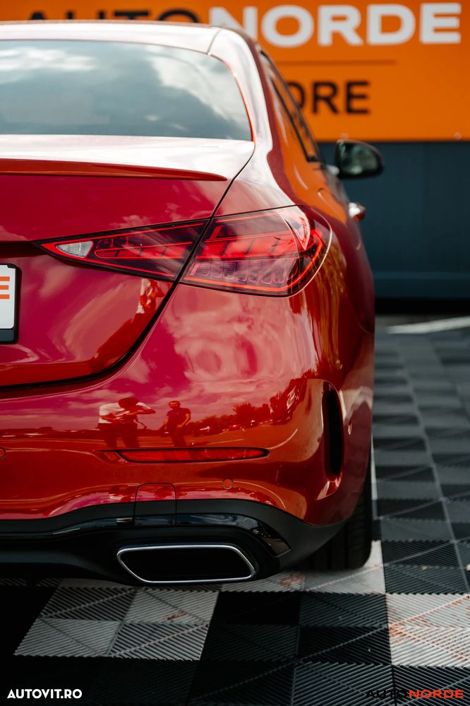 Mercedes-Benz C 300 e 9G-TRONIC AMG Line - 13