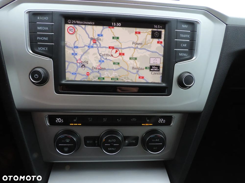 Volkswagen Passat 2.0 TDI SCR (BlueMotion Technology) Comfortline - 11