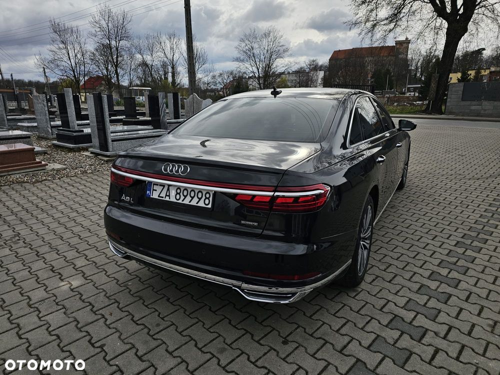 Audi A8 - 9