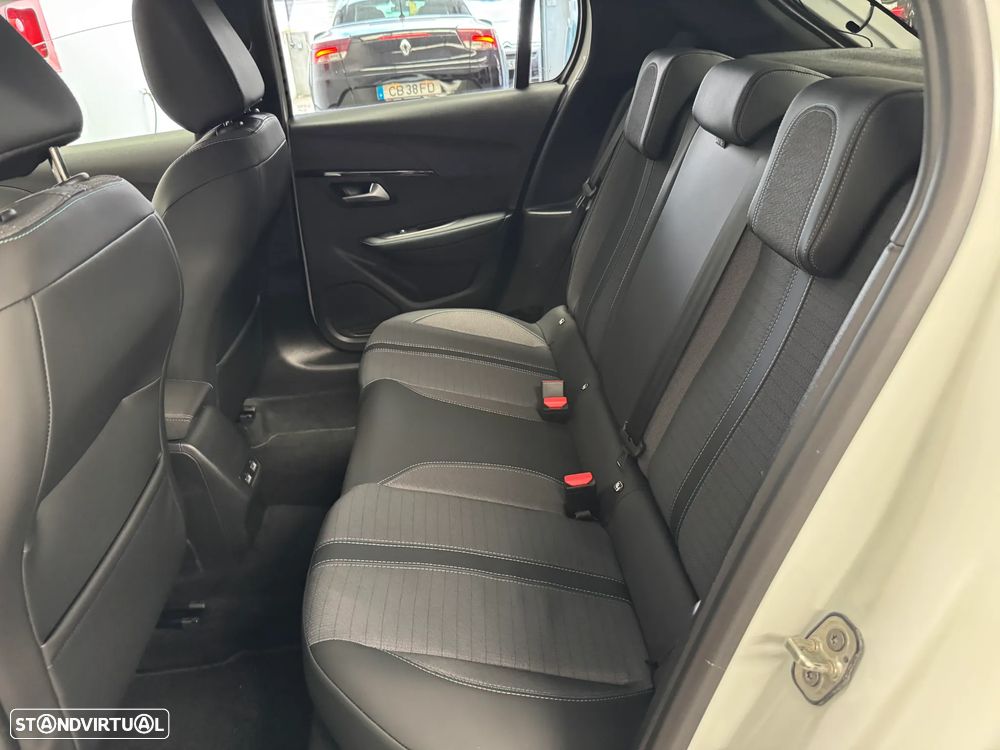 Peugeot 208 PureTech 100 Active Pack - 28
