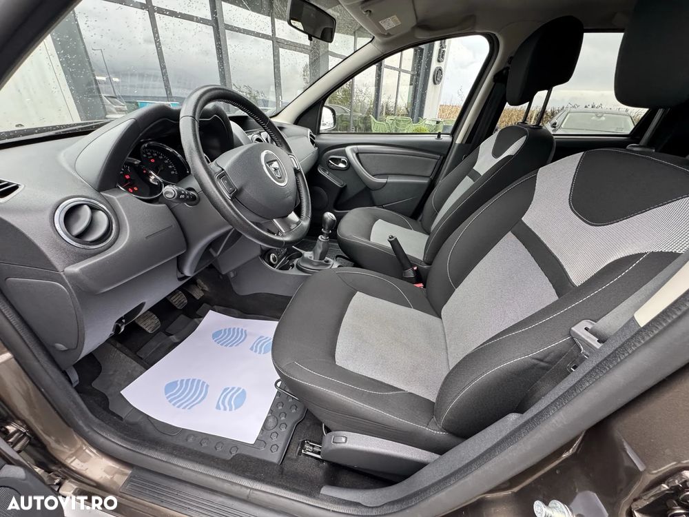 Dacia Duster dCi 110 FAP 4x4 Laureate - 11