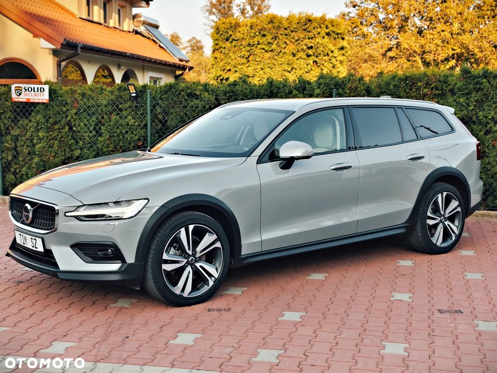 Volvo V60 Cross Country B4 D AWD Ultimate - 7