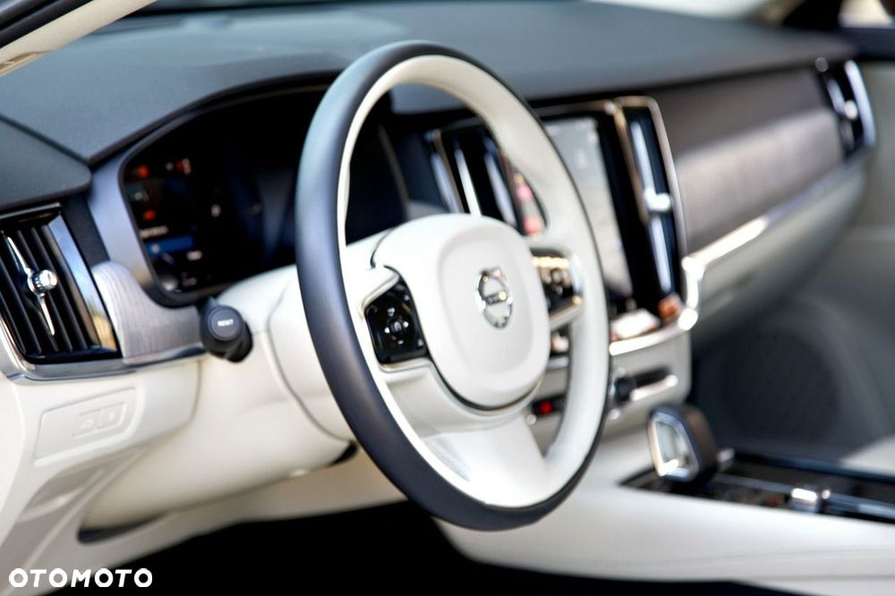Volvo V90 T8 Recharge AWD Plus Dark - 13