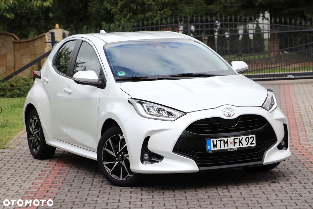 Toyota Yaris 1.5 VVT-i Team Deutschland - 2