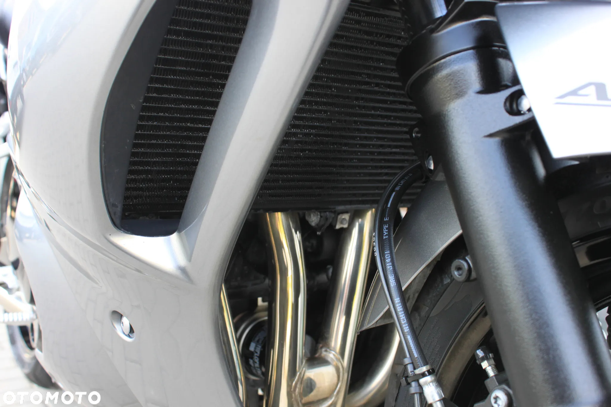 Suzuki GSX - 18