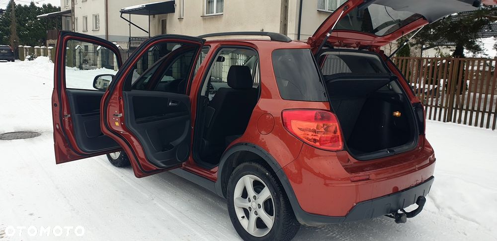 Suzuki SX4 1.6 VVT 4x2 Comfort - 12