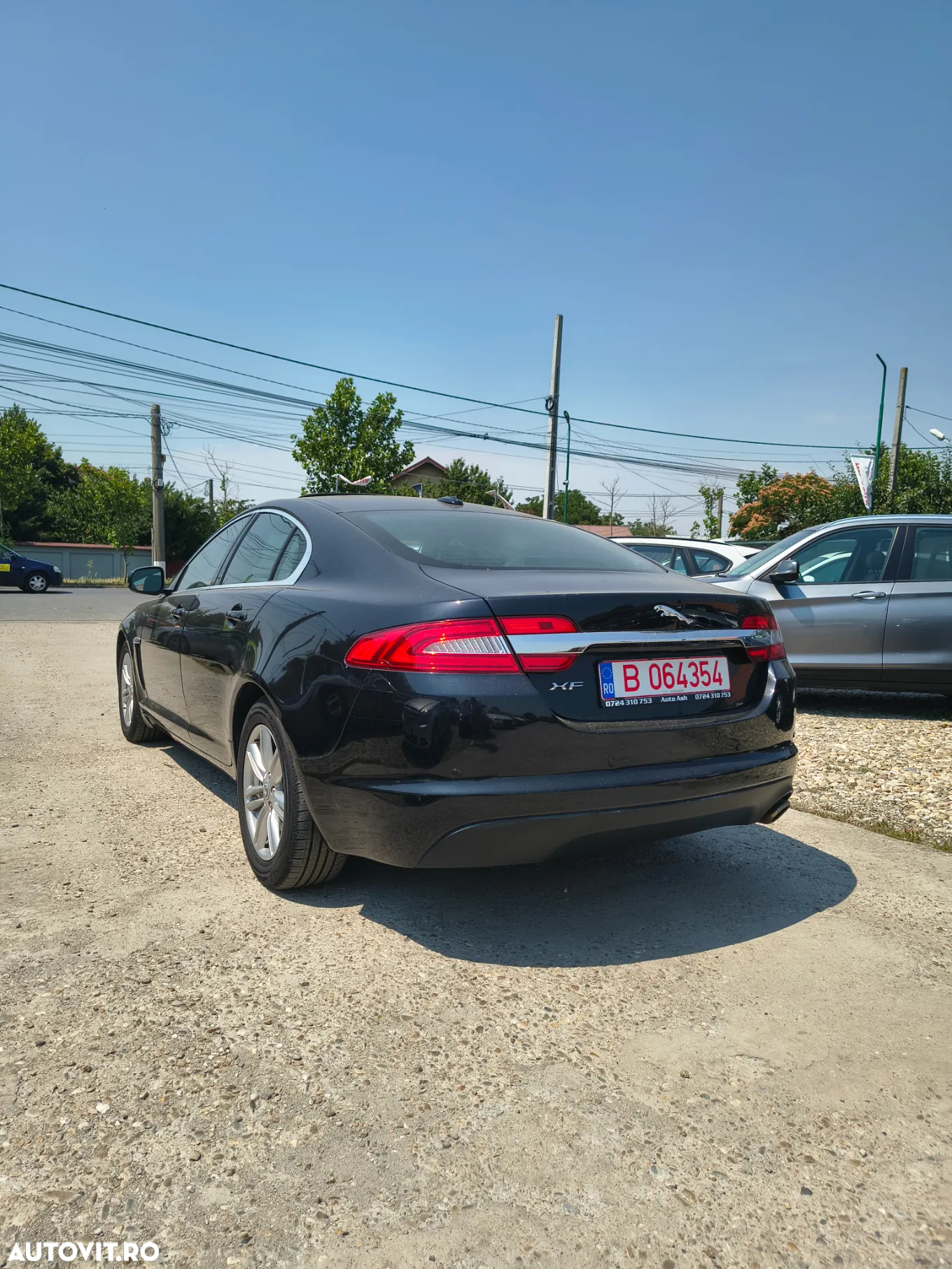Jaguar XF 2.2D Luxury - 7