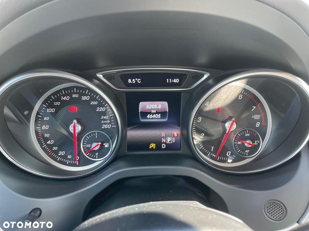 Mercedes-Benz GLA 220 4-Matic - 13