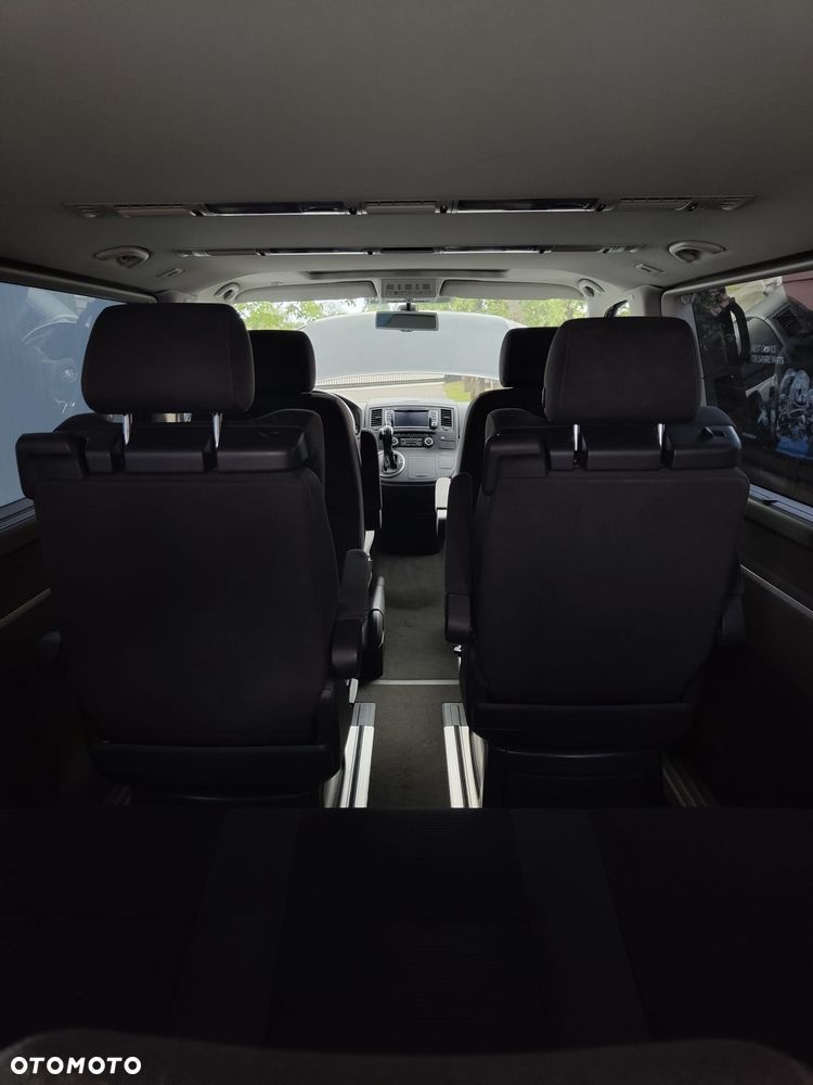 Volkswagen Multivan - 14