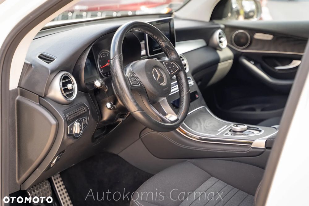 Mercedes-Benz GLC - 16
