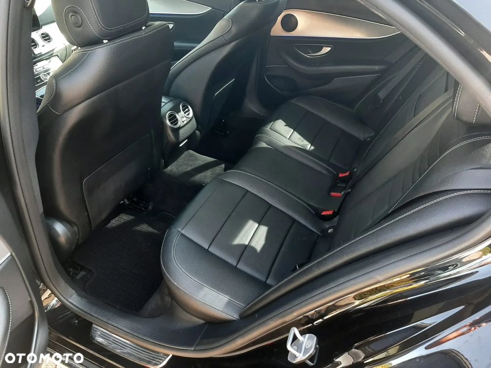 Mercedes-Benz Klasa E 220 d 9G-TRONIC Avantgarde - 5