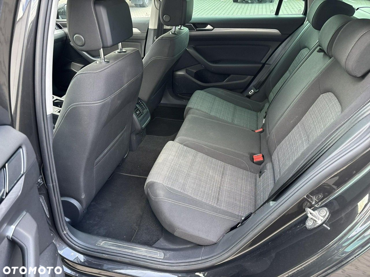 Volkswagen Passat 1.5 TSI EVO Business DSG - 12