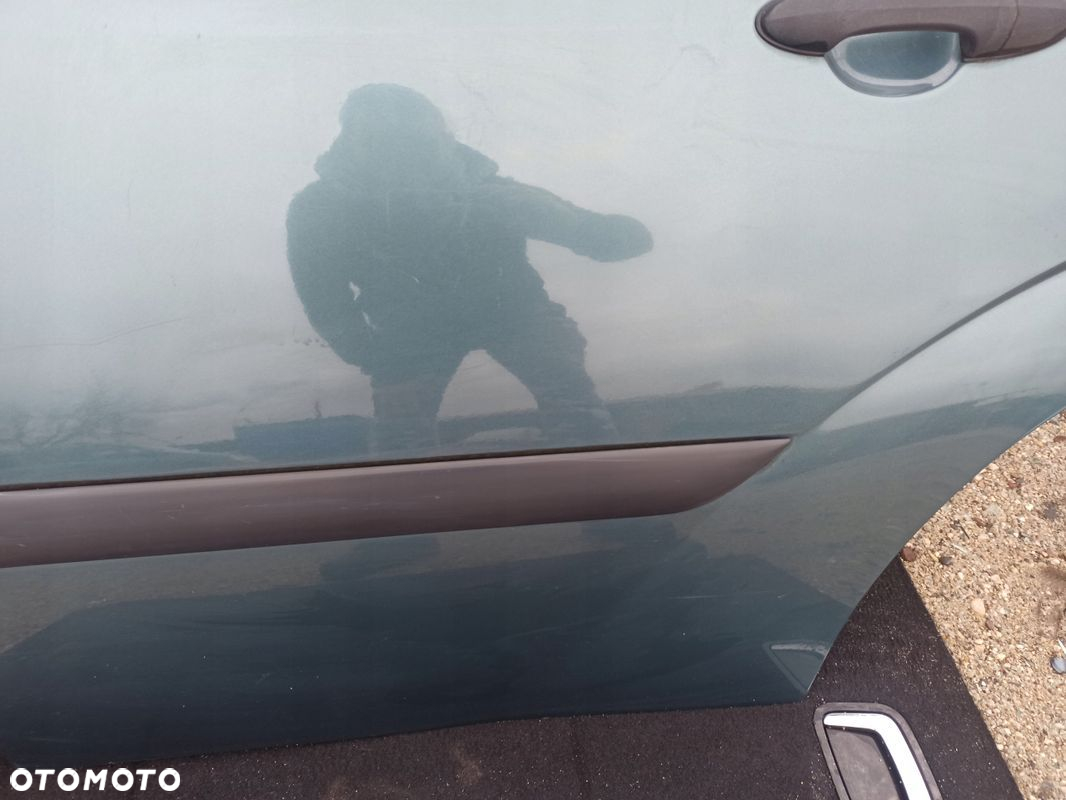Drzwi lewy tył kompletne FORD FOCUS MK1 KOMBI kolor X1 - 7