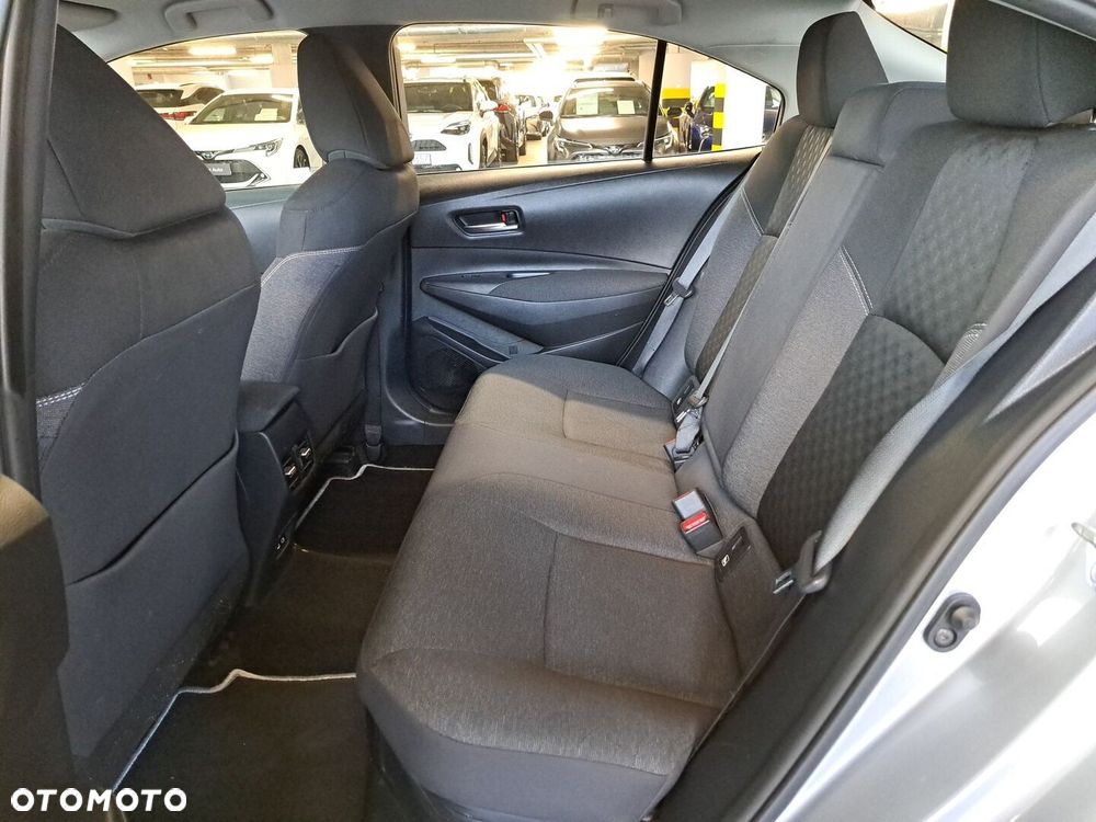 Toyota Corolla 1.8 Hybrid Comfort - 13