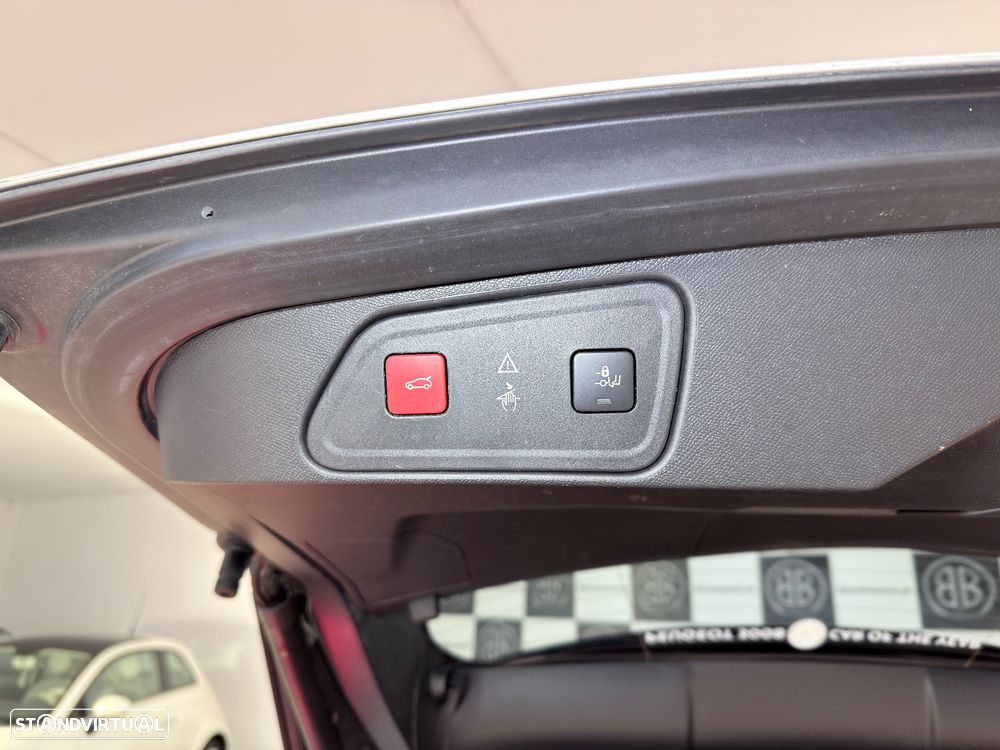 Peugeot 3008 PureTech 130 Stop & Start GPF EAT8 Allure - 7