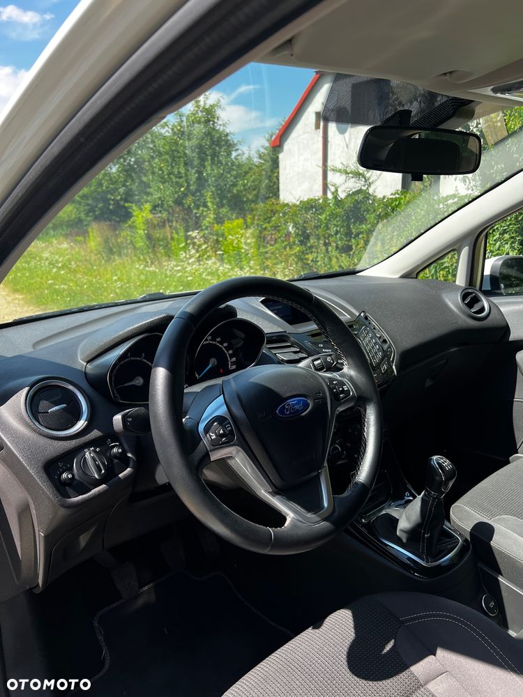Ford Fiesta 1.0 Titanium EU6 - 11