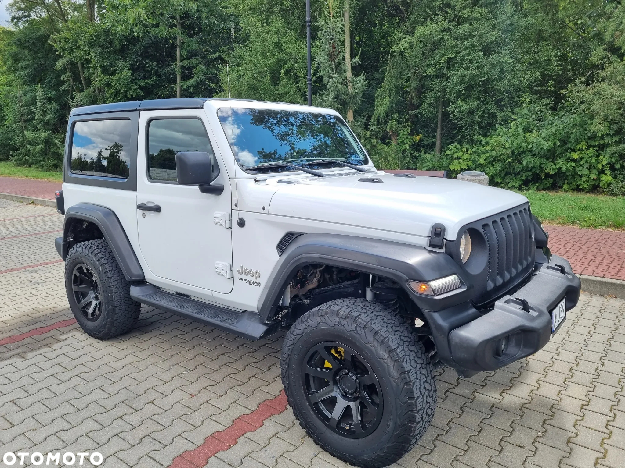 Jeep Wrangler - 4