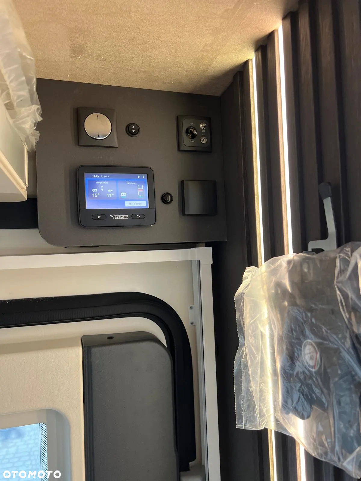 Mobilvetta Kea Kompakt 55 - Długość 6,36m  140 KM automat waga: 2650kg - 15