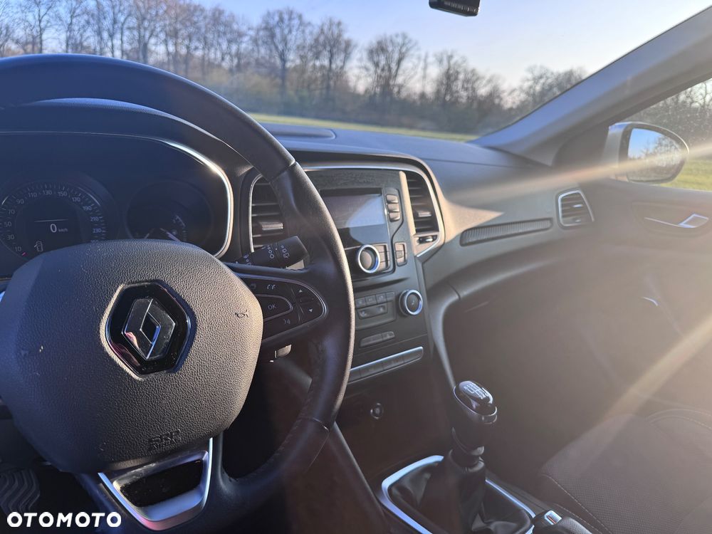 Renault Megane 1.5 dCi Intens - 11